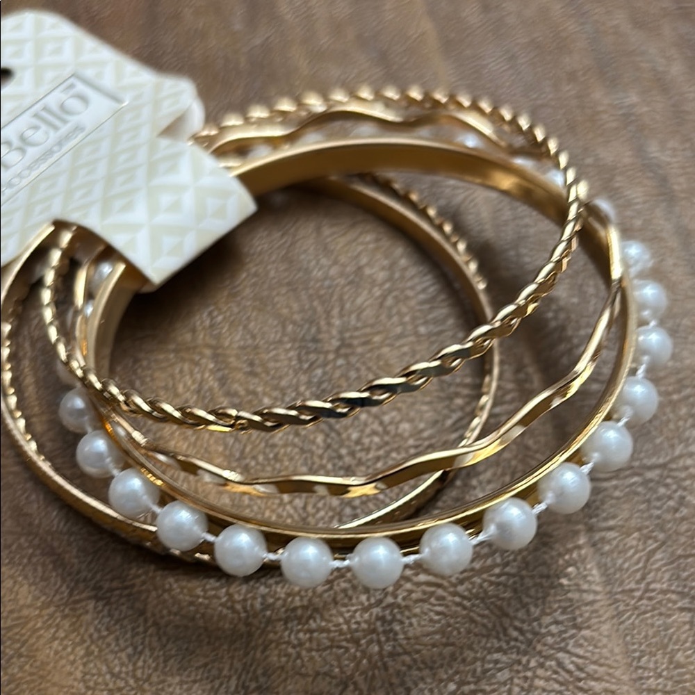 Gold and Pearl Bangle Set